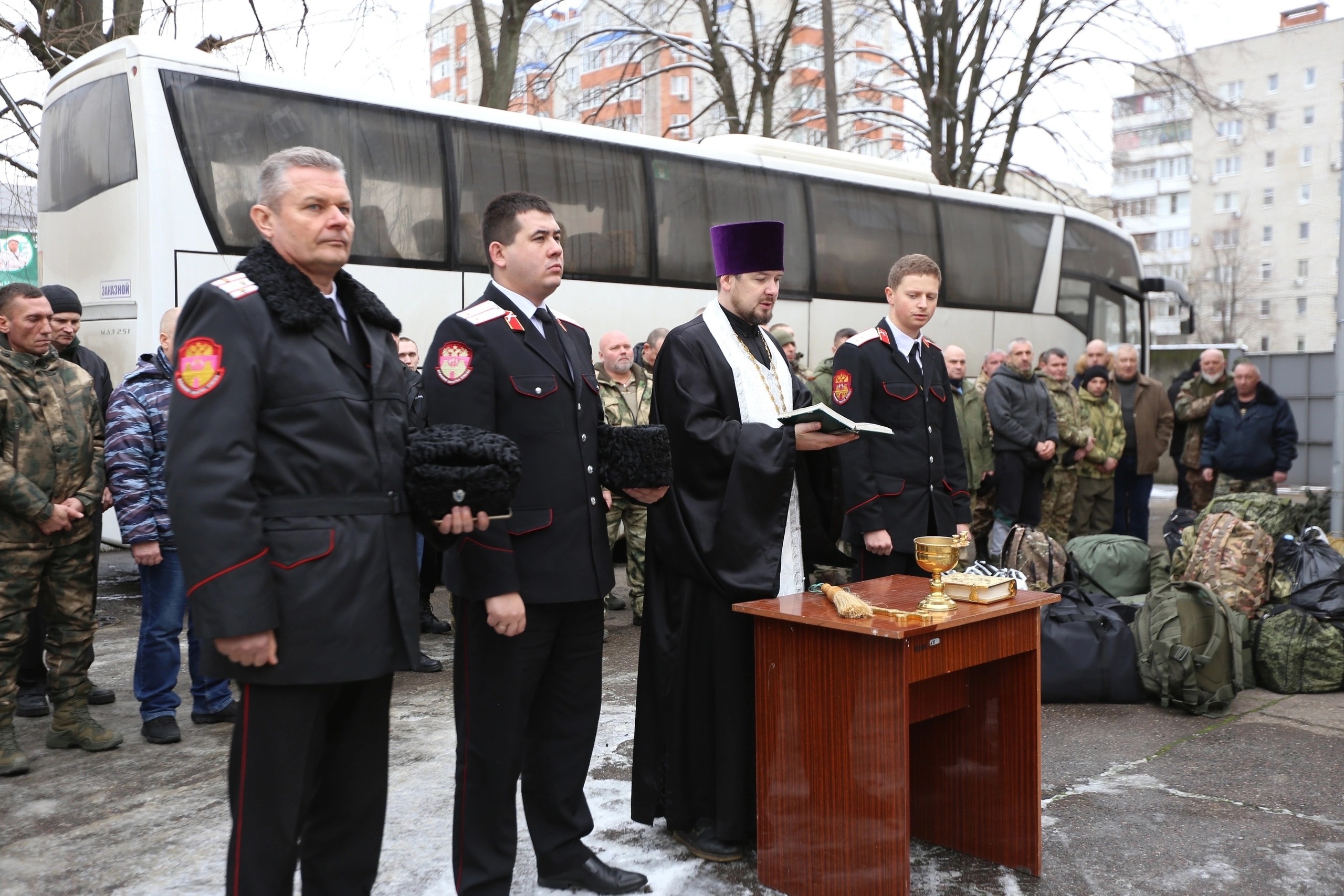 В Краснодаре состоялась отправка казаков-добровольцев в зону СВО - Союз  казачьей молодежи Кубани!